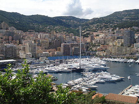 Vue sur le port et la Condamine Vue sur le port et la Condamine