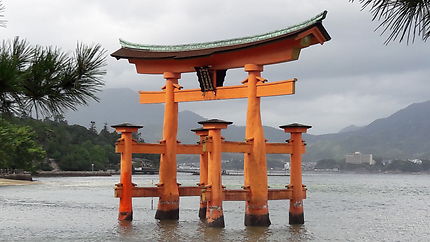 Itsukushima-jinja, Japon