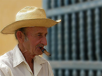 Fumeur de Havane sans son âne