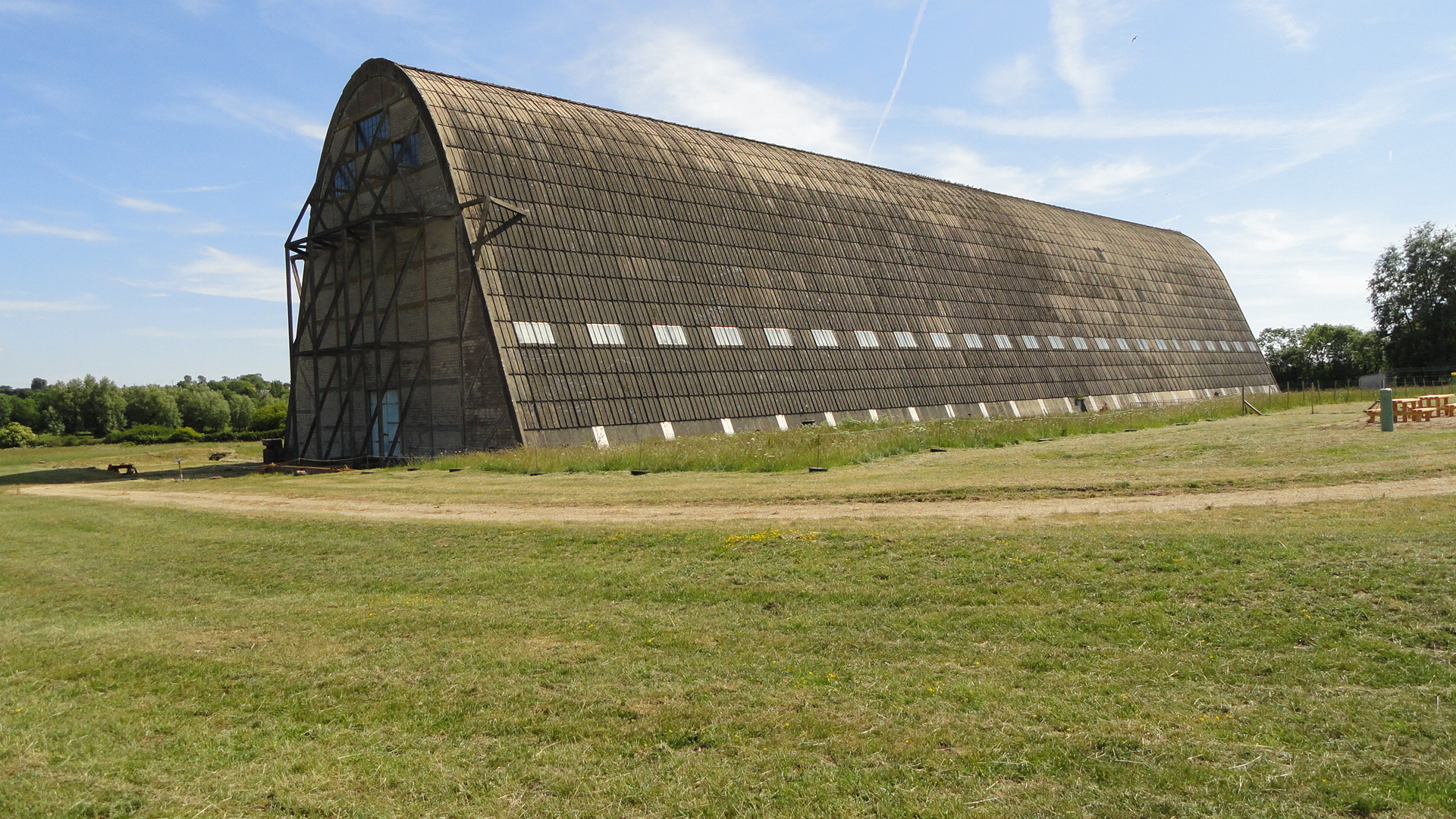 Le hangar à dirigeables d'Ecausseville Le hangar à dirigeables d'Ecausseville