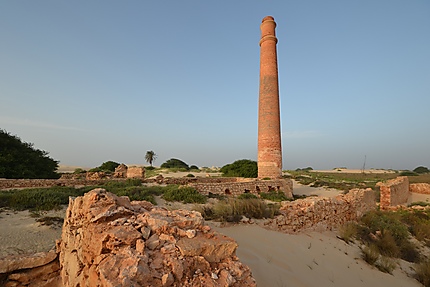 Ruines de la Fabrica de tijolo à Praia de Chaves