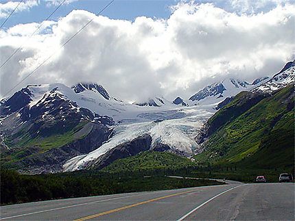 En route vers Valdez, vue sur le glacier Worthington