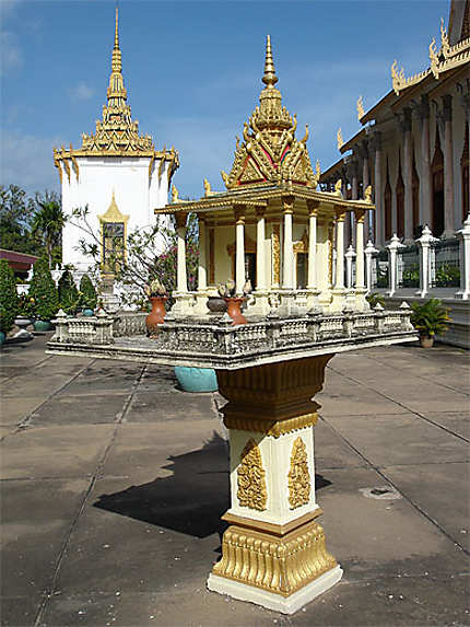 Temples d'échelles différentes