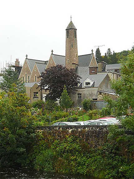 Eglise et rivière, Donegal Town