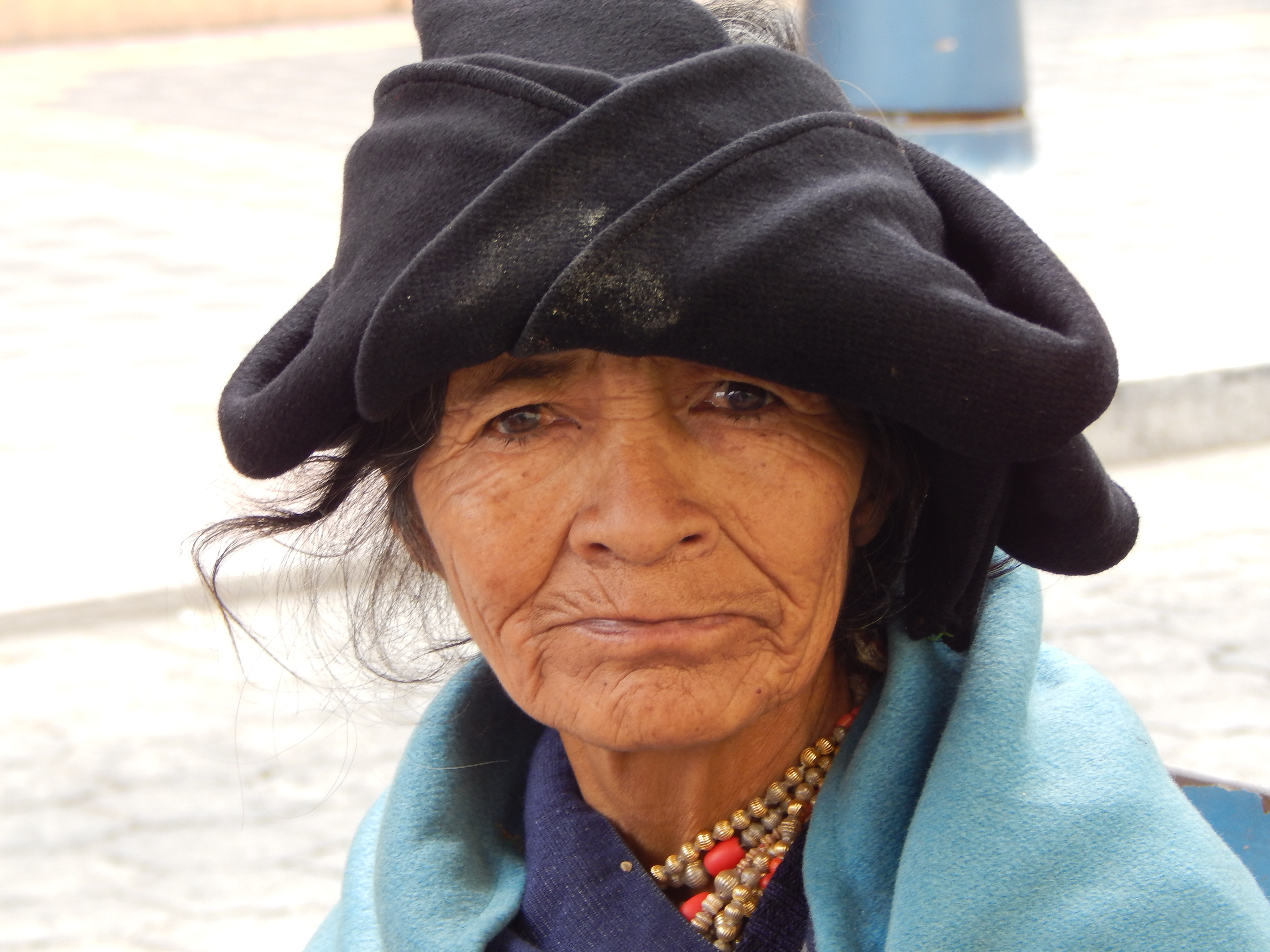 Portrait à Otavalo : Portraits : Plaza de los Ponchos : Otavalo : Cordillère des Andes 