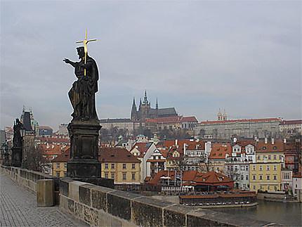 Château de Prague (Cathédrale St Guy) et Pont Charles IV