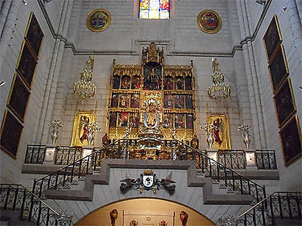 Almudena : transept