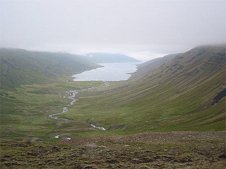 Fjord de Mjoifjordur