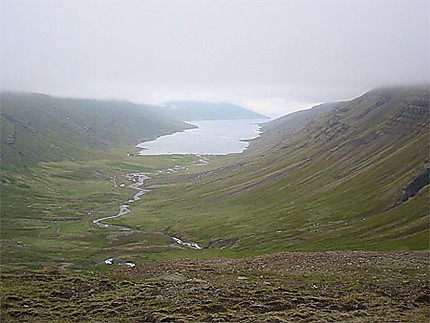 Fjord de Mjoifjordur