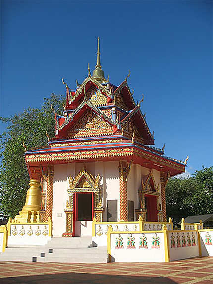 Temple Wat Chaiya Mangalaram