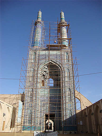 Les minarets de la mosquée de Yazd