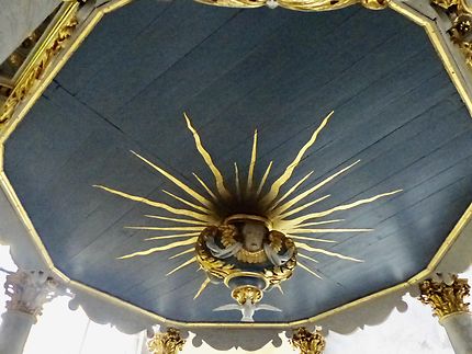 Intérieur Notre Dame de Croaz Batz Roscoff