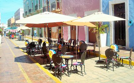Terrasse de café à Campeche