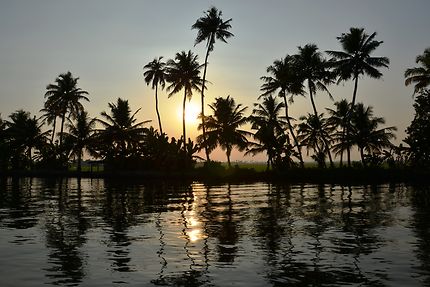 Coucher de soleil sur les backwaters