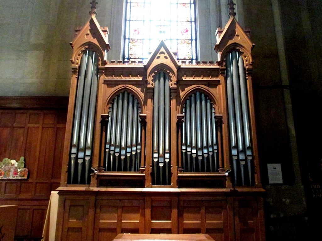L'orgue de l'Église Saint-Denys-du-Saint-Sacrement