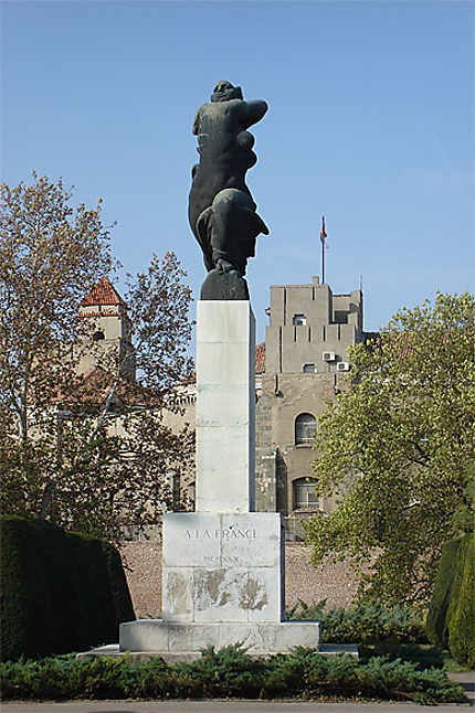 Monument à la France