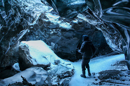 Exploration d'une Grotte de glace !