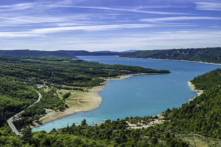 Provence - Redécouvrir le lac de Sainte-Croix qui fête ses 50 ans