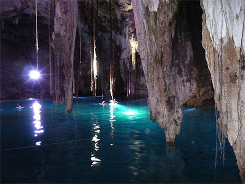 Cenote dzinup
