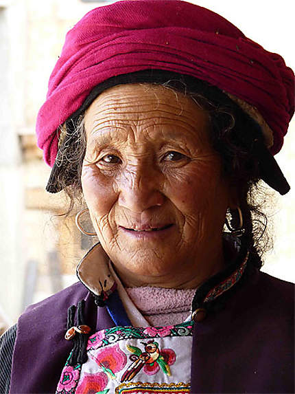 Vieille femme tibétaine