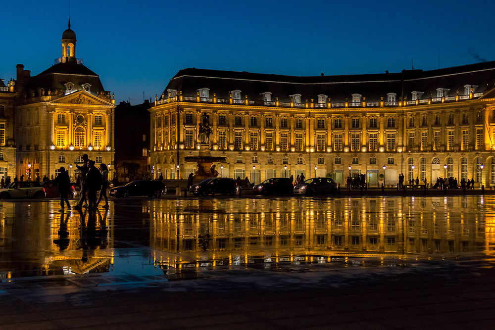 Bordeaux : La place de la Bourse féérique