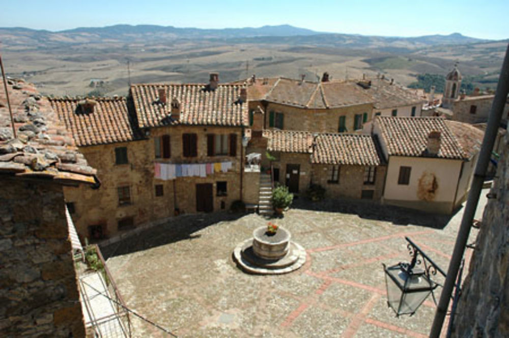 Piazza Il Vecchietta