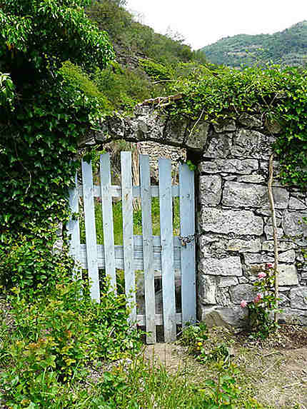 Accés romantique au potager