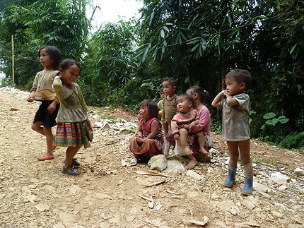 Enfants vietnamiens