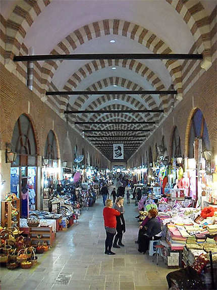 Intérieur du bazar d'Edirne