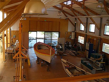 L'atelier de rénovation des barques catalanes