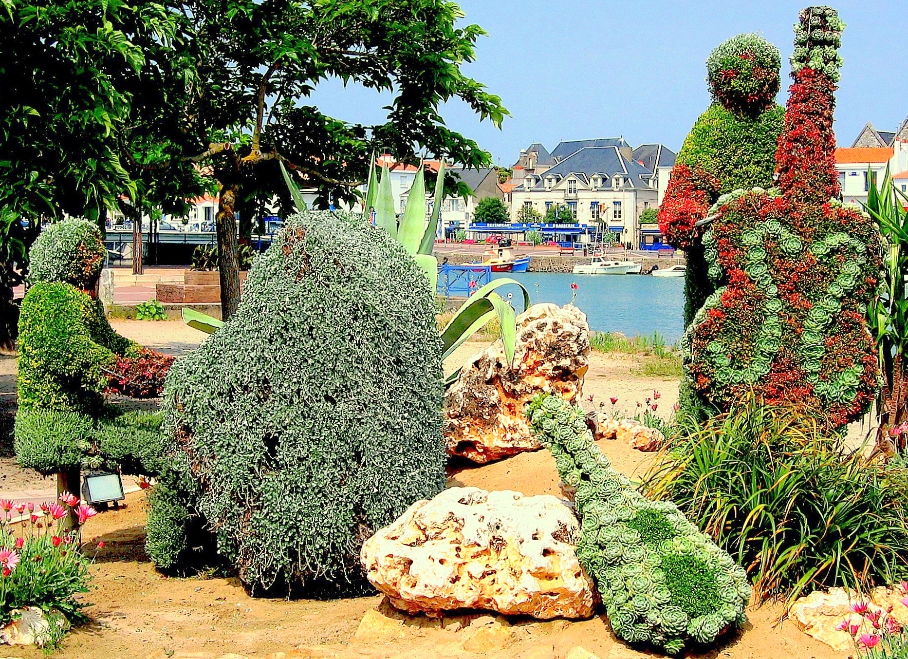 Buisson de musiciens à Saint-Gilles-Croix-de-Vie Buisson de musiciens à Saint-Gilles-Croix-de-Vie
