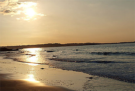 Coucher de soleil sur la plage trestel