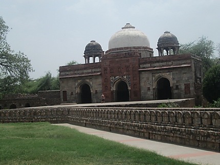 Tombe d'Isa Khan
