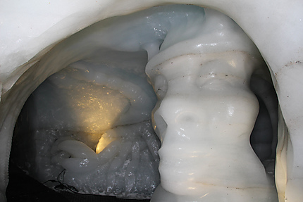 Grotte de glace sculptures