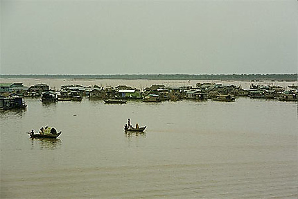 Villages flottants sur le Tonlé Sap