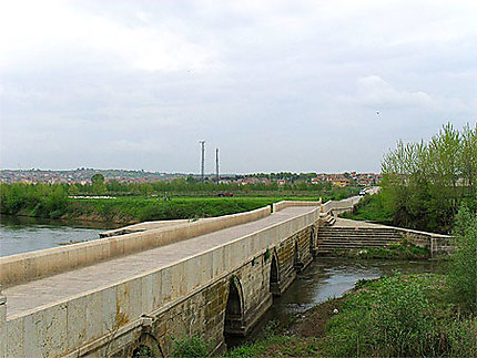 Pont sur la Tunca