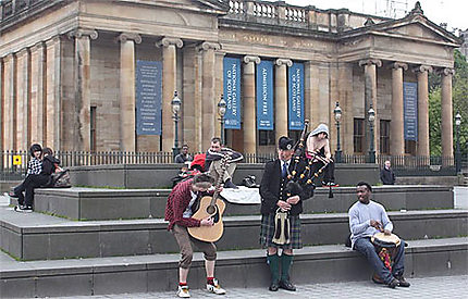 Concert devant la National Gallery - Edimbourg