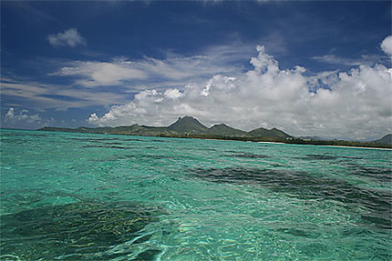 Sur le lagon près de l'île aux cerfs