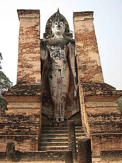 Parc historique de Sukhotai - Bouddha debout