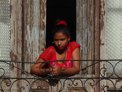 Cubaine au balcon