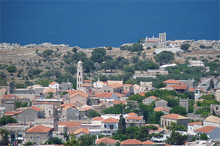 Aréopoli vu depuis la montée du prophète Elie Aréopoli vu depuis la montée du prophète Elie