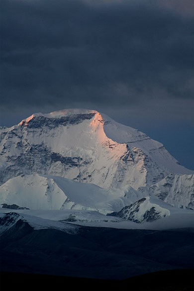 Vue sur le Cho Oyu (Tibet) Vue sur le Cho Oyu (Tibet)