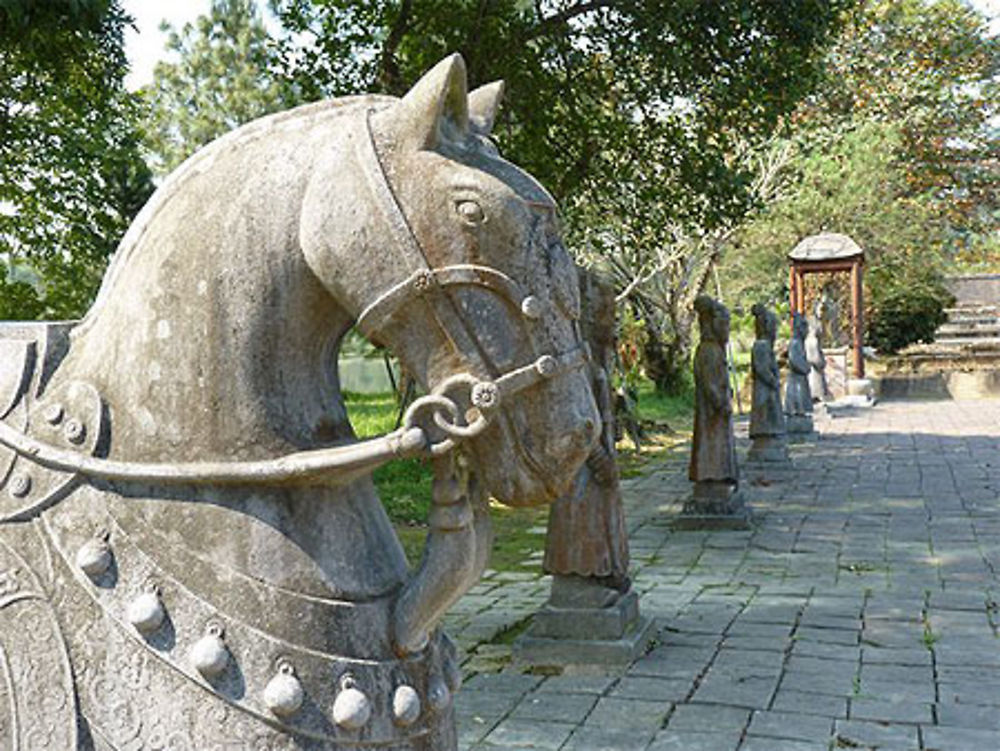 Tombeau de l'Empereur Minh Mang - Statues