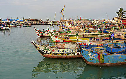 Le port de pêche d'Elmina