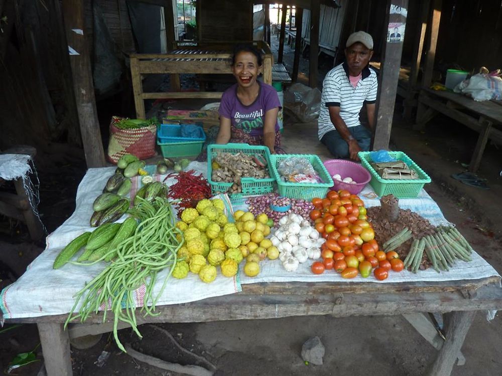 Riung, au marché