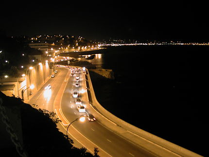 Corniche de Marseille de nuit