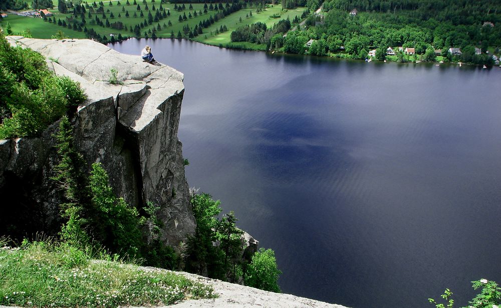 Lac Lyster du haut de la montagne