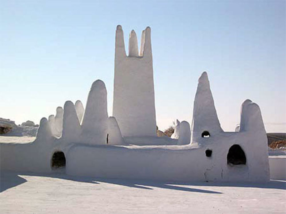 Mausolée de Cheikh Sidi Aïssa dans le cimetière de Melika