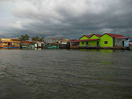 Sur les rives de Stung Sanke