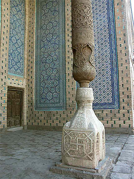 Dans le harem du palais Tach Khaouli